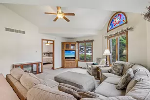432 Jennifer Ave, Burlington, WI 53105 - Photo 8