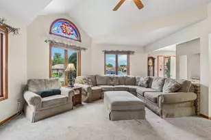 432 Jennifer Ave, Burlington, WI 53105 - Photo 8