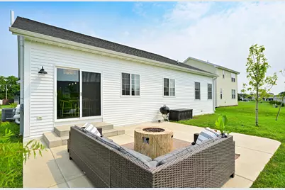 1218  Evergreen Dr, Delavan, WI 53115 - Photo 36