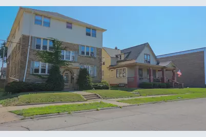 915  Minnesota Ave #919, South Milwaukee, WI 53172 - Photo 1