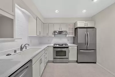 3838 N Oakland Ave #375, Shorewood, WI 53211 - Photo 4