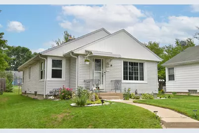 3208 S 30th St, Milwaukee, WI 53215 - Photo 2