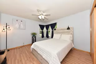 3208 S 30th St, Milwaukee, WI 53215 - Photo 14