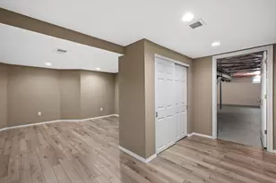 3580 W Cottonwood Ct, Greenfield, WI 53221 - Photo 18