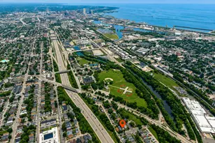 306 W Harrison Ave, Milwaukee, WI 53207 - Photo 20