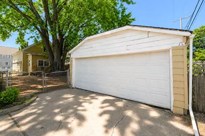 306 W Harrison Ave, Milwaukee, WI 53207 - Photo 16