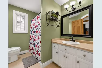 1296  Carla Ln, West Bend, WI 53095 - Photo 14