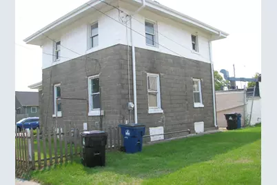 1018  Caron Butler Dr, Racine, WI 53403 - Photo 4