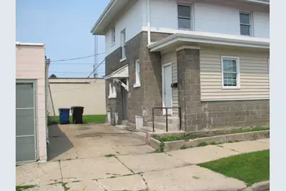 1018  Caron Butler Dr, Racine, WI 53403 - Photo 2