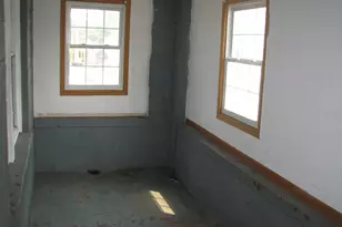 1018 Caron Butler Dr, Racine, WI 53403 - Photo 8