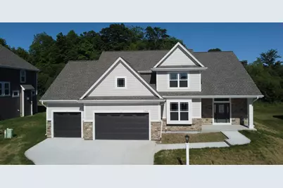 1344  Mohican Trl, Waukesha, WI 53189 - Photo 2