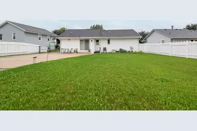 9771 W Darnel Ave, Milwaukee, WI 53224 - Photo 6