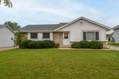 9771 W Darnel Ave, Milwaukee, WI 53224 - Photo 2