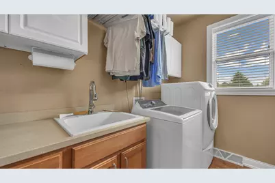 W1799  Heathmor Dr, Sheboygan, WI 53083 - Photo 30
