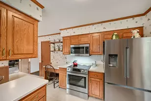 1128 Downing Dr, Waukesha, WI 53186 - Photo 12