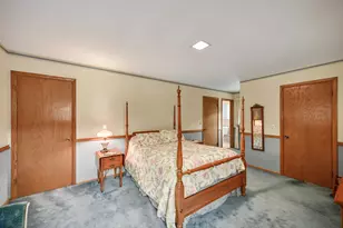 1128 Downing Dr, Waukesha, WI 53186 - Photo 20