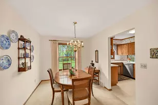1128 Downing Dr, Waukesha, WI 53186 - Photo 10