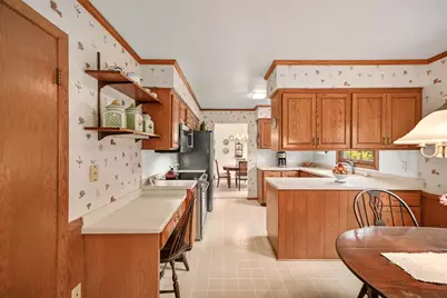 1128  Downing Dr, Waukesha, WI 53186 - Photo 14