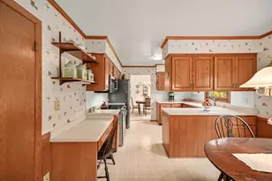 1128 Downing Dr, Waukesha, WI 53186 - Photo 14