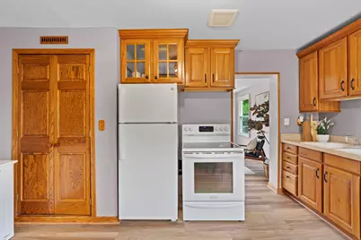 3460 S 62nd St, Milwaukee, WI 53219 - Photo 8