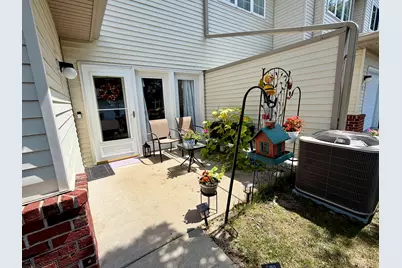 2412  Fox River Pkwy #H, Waukesha, WI 53189 - Photo 18