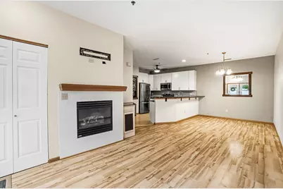 2412  Fox River Pkwy #H, Waukesha, WI 53189 - Photo 8