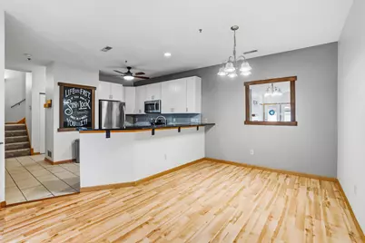 2412  Fox River Pkwy #H, Waukesha, WI 53189 - Photo 4