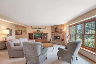 N5024 Town Line Rd, Spring Prairie, WI 53121 - Photo 12