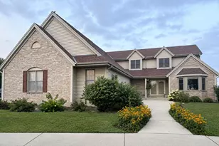 N5024 Town Line Rd, Spring Prairie, WI 53121 - Photo 2