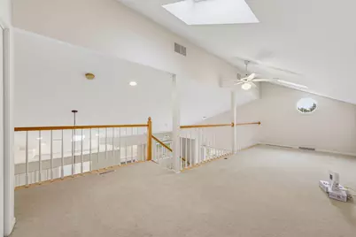2215  Circle Ridge Dr #B, Delafield, WI 53018 - Photo 26