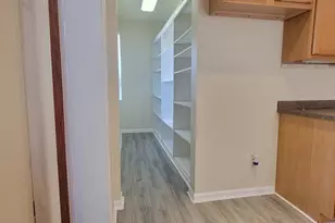 1201 S 75th St, West Allis, WI 53214 - Photo 10