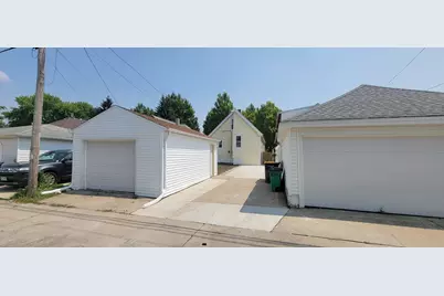 1201 S 75th St, West Allis, WI 53214 - Photo 22