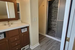 1201 S 75th St, West Allis, WI 53214 - Photo 12