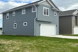 807 Arthur Dr, Milton, WI 53563 - Photo 20