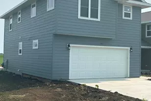 807 Arthur Dr, Milton, WI 53563 - Photo 2