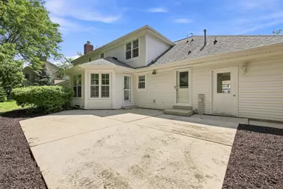 4228 W Tumblecreek Dr, Franklin, WI 53132 - Photo 10