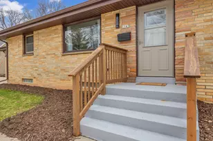 1147 Logan Ave, Sheboygan, WI 53083 - Photo 2