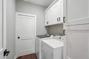 4050 S 124th St, Greenfield, WI 53228 - Photo 20