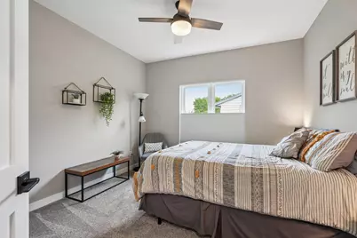 4050 S 124th St #201, Greenfield, WI 53228 - Photo 24
