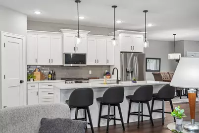 4050 S 124th St #201, Greenfield, WI 53228 - Photo 16