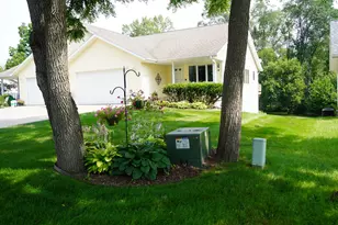 W7824 Maple Dr, Onalaska, WI 54650 - Photo 2