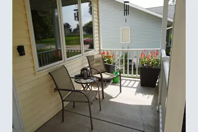 W7824  Maple Dr, Onalaska, WI 54650 - Photo 4