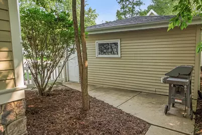 605 W Wisconsin Ave, Oconomowoc, WI 53066 - Photo 36