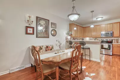 808  Timber Ridge Ct #4 D, Waukesha, WI 53189 - Photo 6
