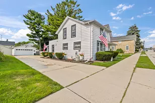 213 Kettle Moraine Dr, Slinger, WI 53086 - Photo 24