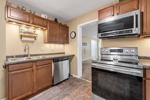 213 Kettle Moraine Dr, Slinger, WI 53086 - Photo 4