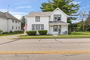 213 Kettle Moraine Dr, Slinger, WI 53086 - Photo 1