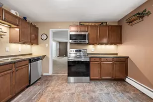 213 Kettle Moraine Dr, Slinger, WI 53086 - Photo 6