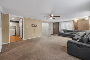 213 Kettle Moraine Dr, Slinger, WI 53086 - Photo 12