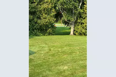 2666 S Seymour Pl, West Allis, WI 53227 - Photo 44